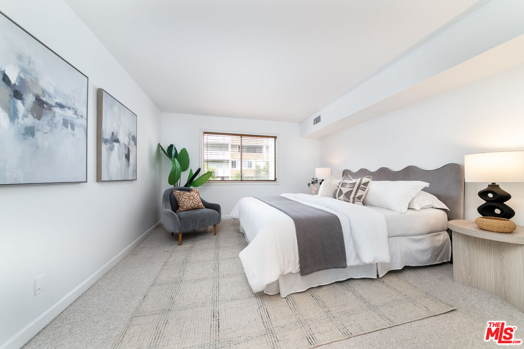 1230 Horn Ave Unit: 516