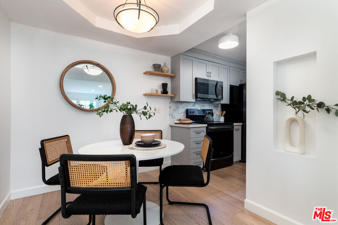 1230 Horn Ave Unit: 516