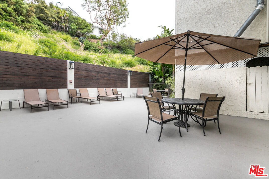 1230 Horn Ave Unit: 516