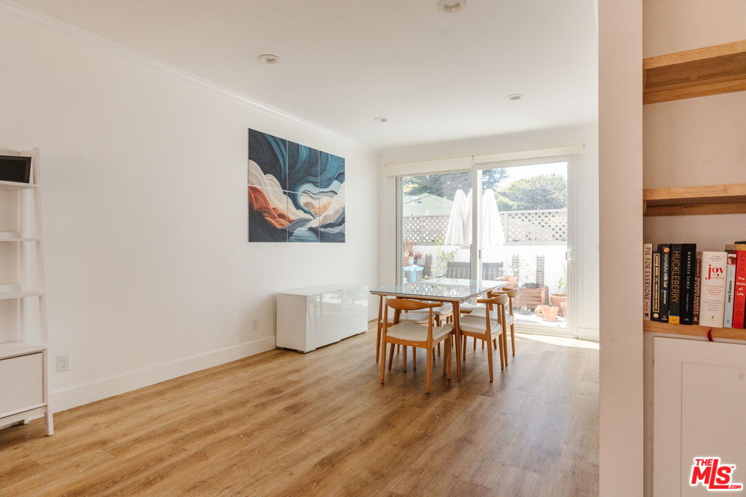 913 Euclid St Unit: 5