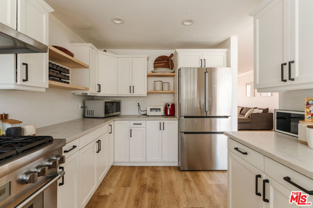 913 Euclid St Unit: 5