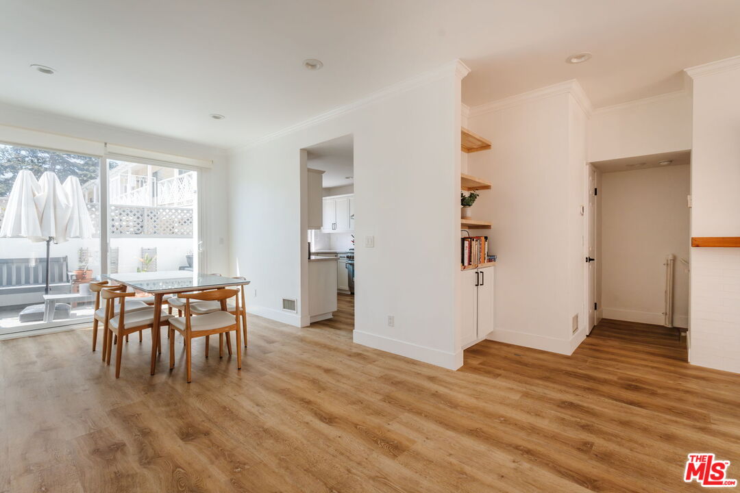 913 Euclid St Unit: 5