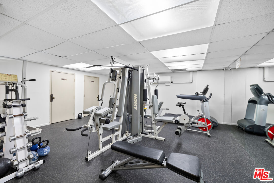355 S Los Robles Ave Unit: 210