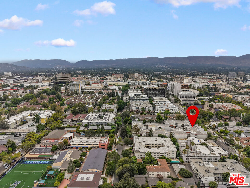 355 S Los Robles Ave Unit: 210