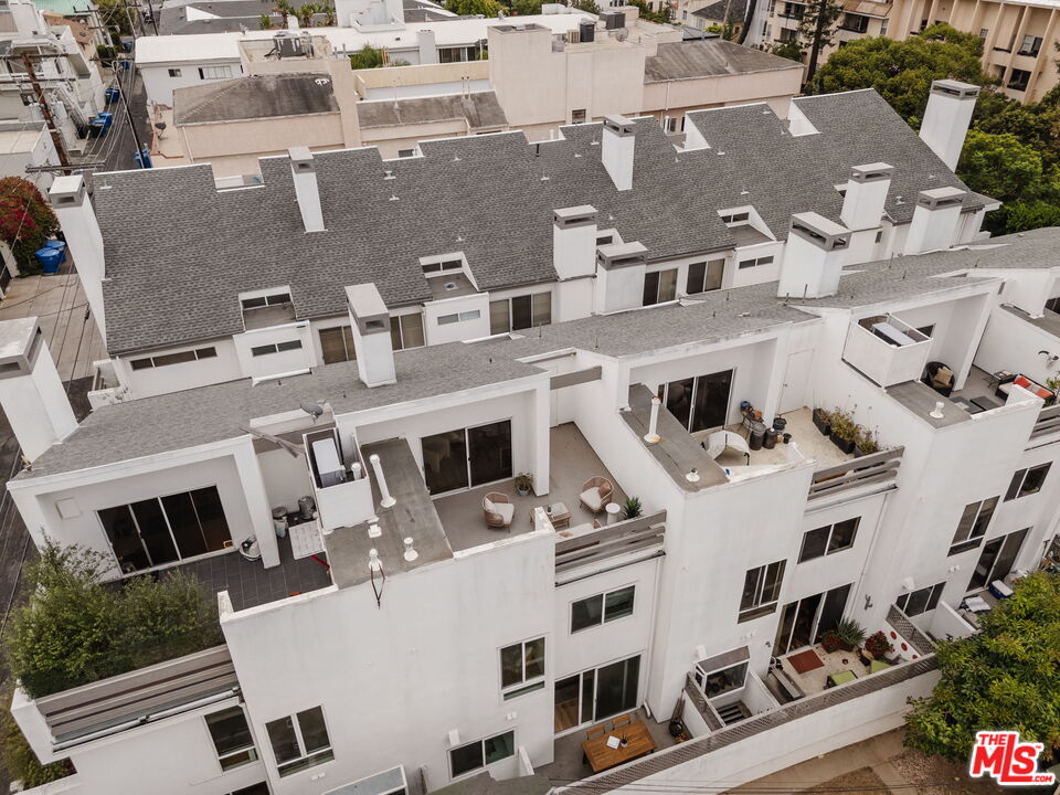 913 Euclid St Unit: 5