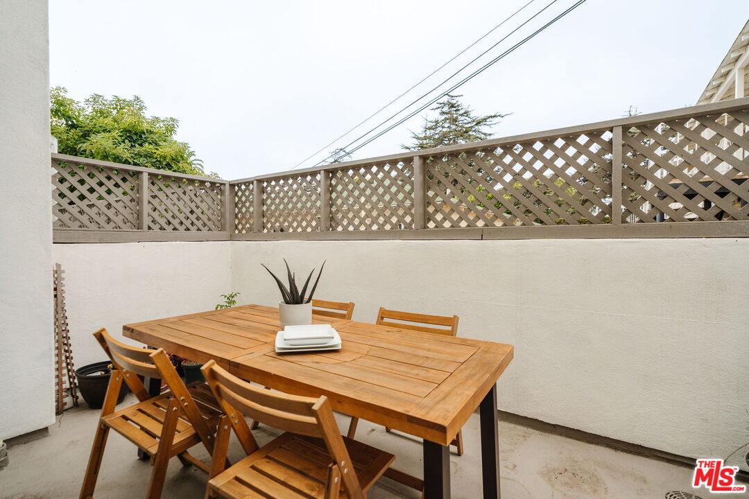 913 Euclid St Unit: 5
