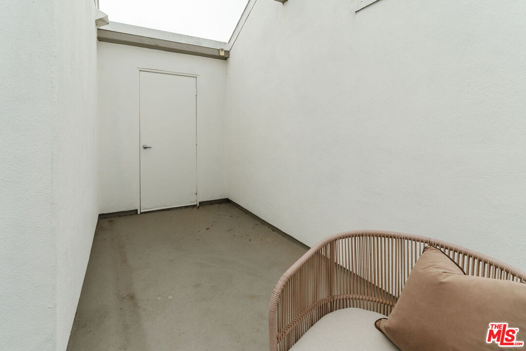 913 Euclid St Unit: 5