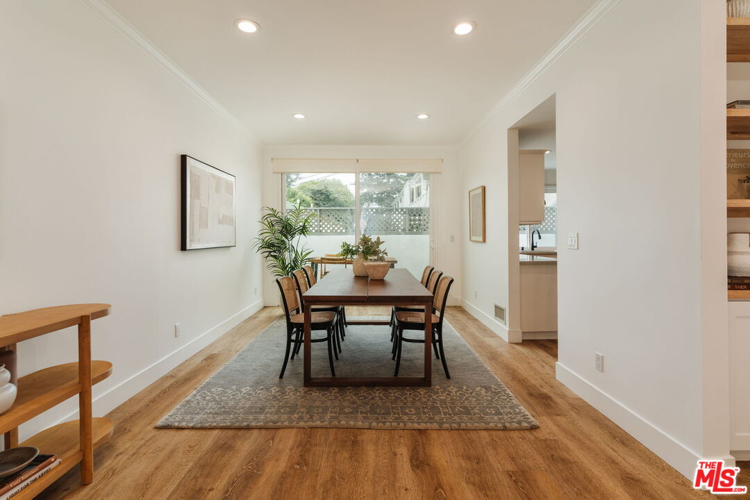 913 Euclid St Unit: 5