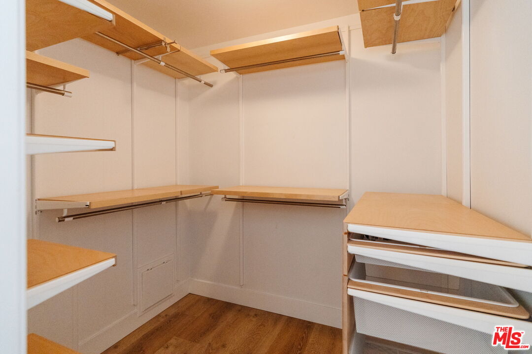 913 Euclid St Unit: 5