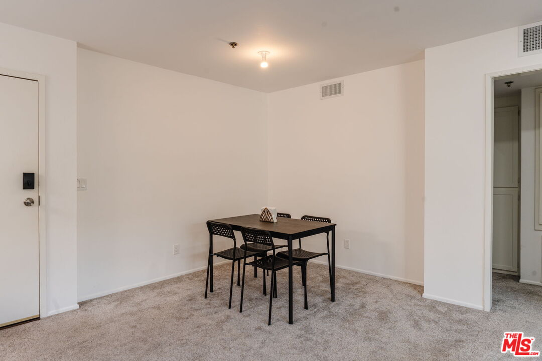 1731 Barry Ave Unit: 214