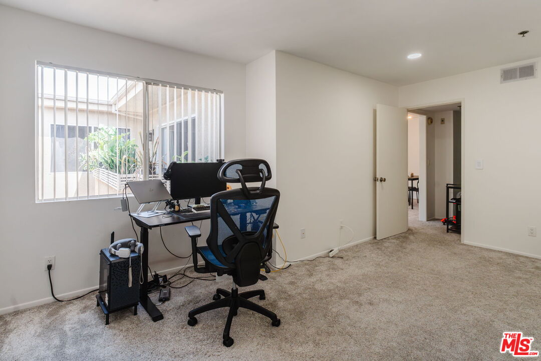 1731 Barry Ave Unit: 214