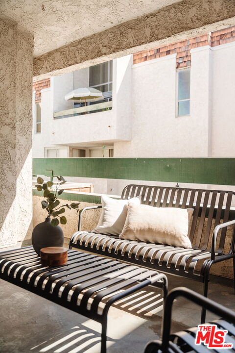 355 S Los Robles Ave Unit: 210
