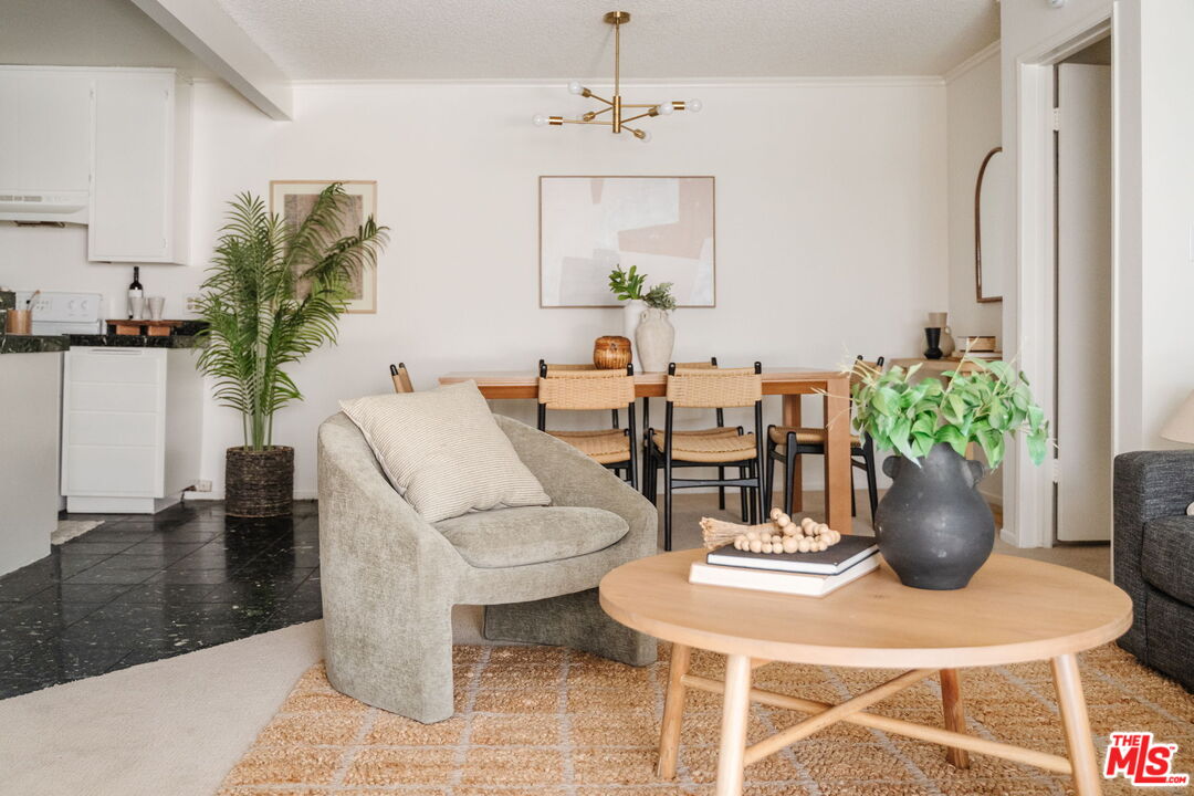 355 S Los Robles Ave Unit: 210