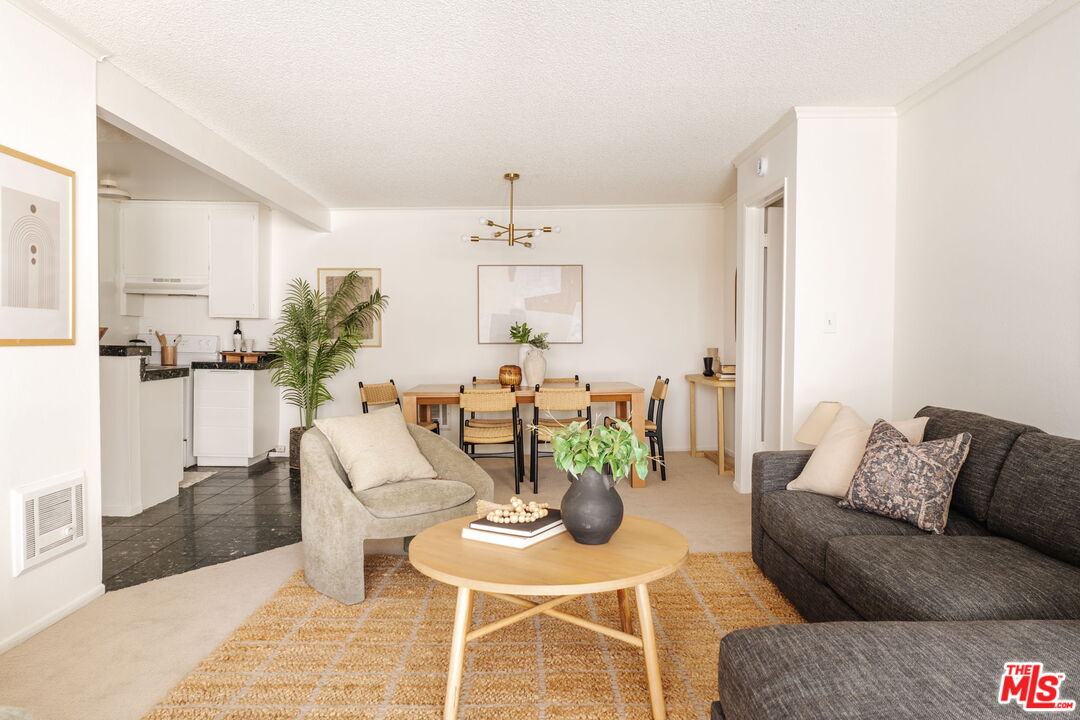 355 S Los Robles Ave Unit: 210