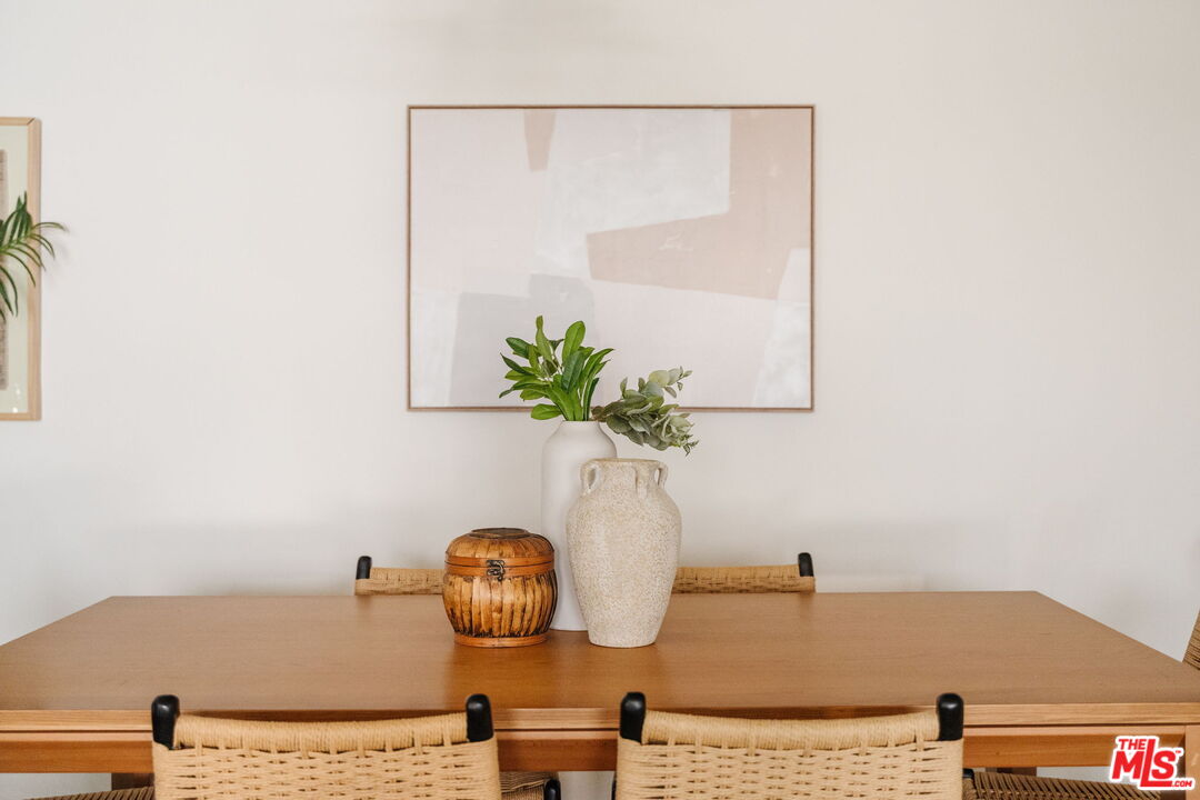 355 S Los Robles Ave Unit: 210