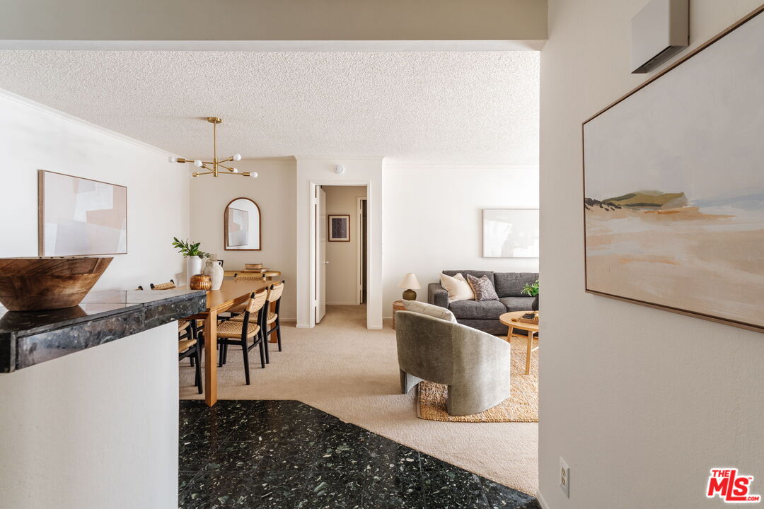 355 S Los Robles Ave Unit: 210