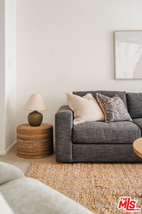 355 S Los Robles Ave Unit: 210