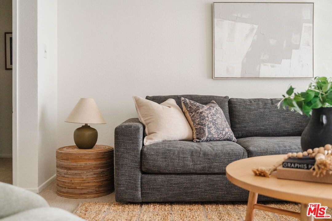 355 S Los Robles Ave Unit: 210