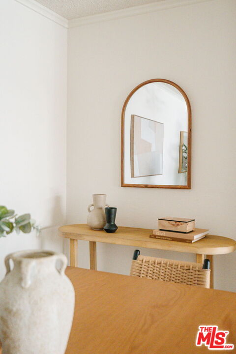 355 S Los Robles Ave Unit: 210