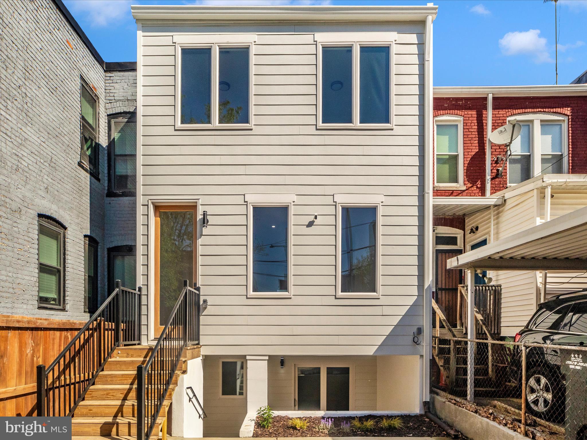 518 NEWTON PLACE NW