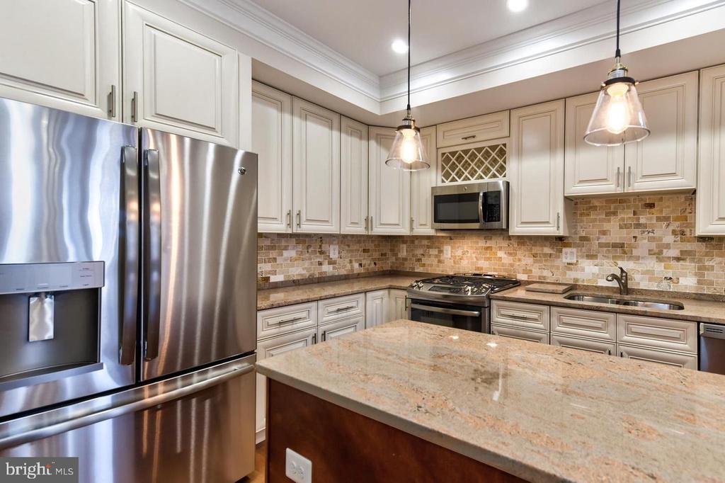 59 R STREET NE 2