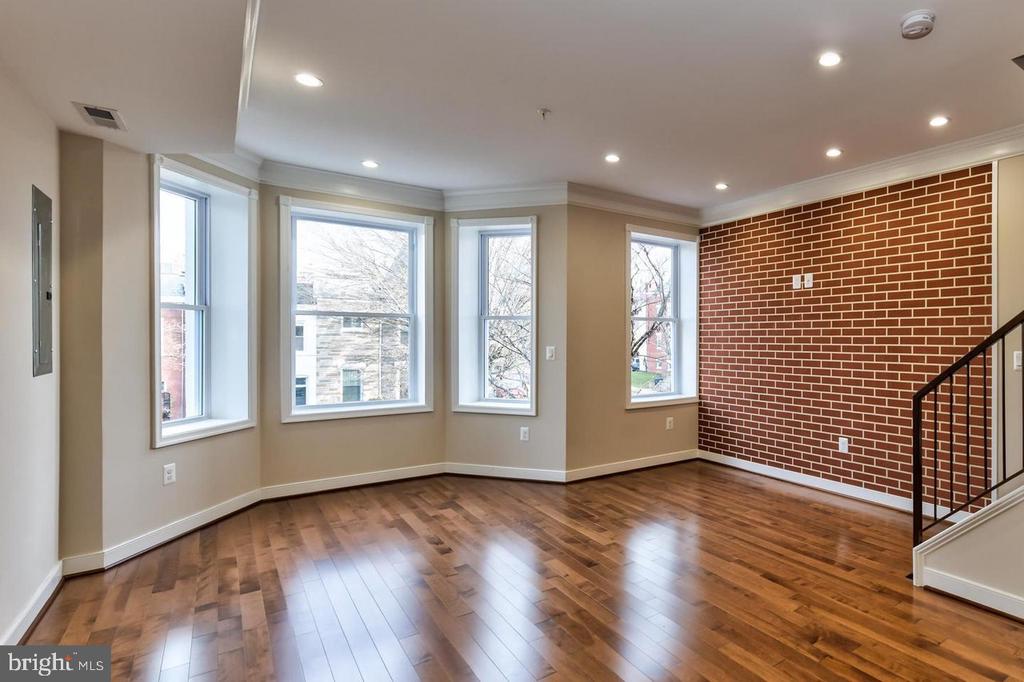 59 R STREET NE 2