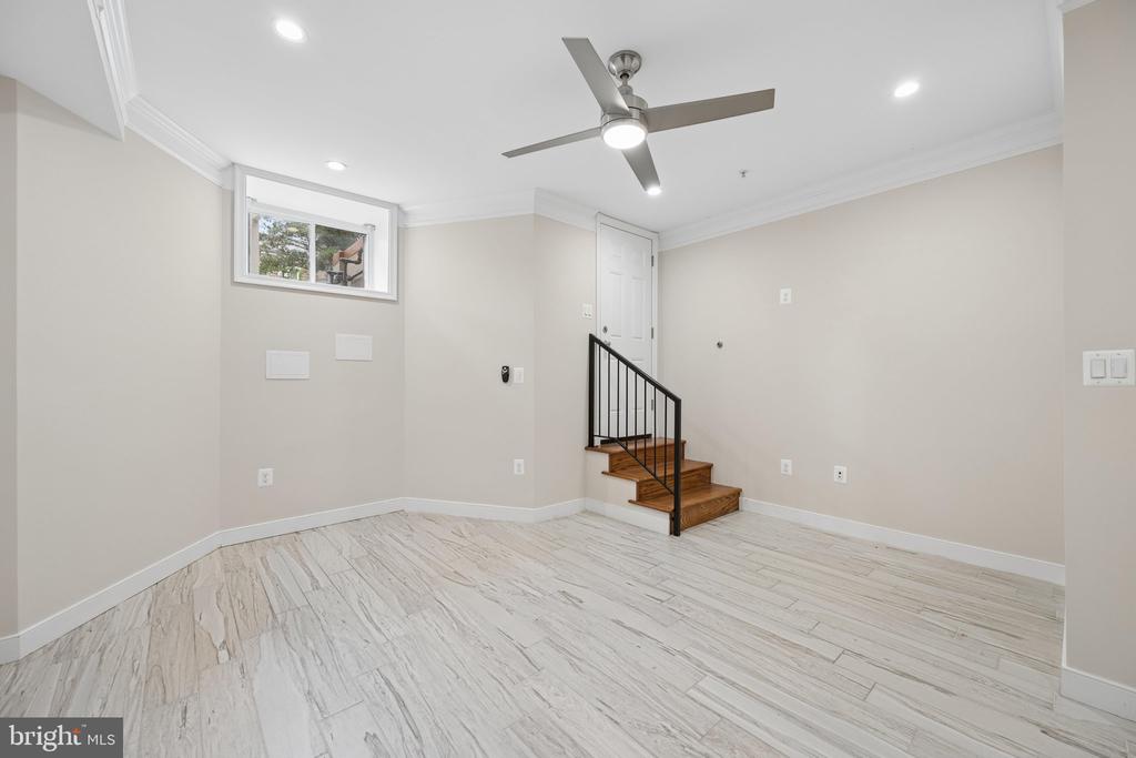 59 R STREET NE 1