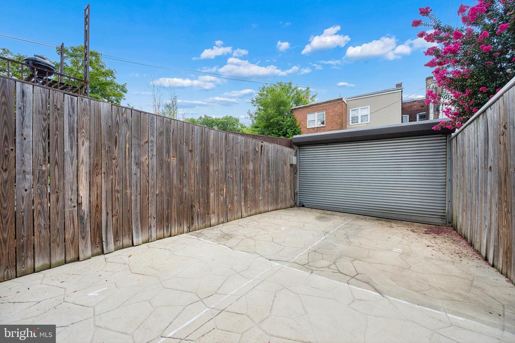 59 R STREET NE 1