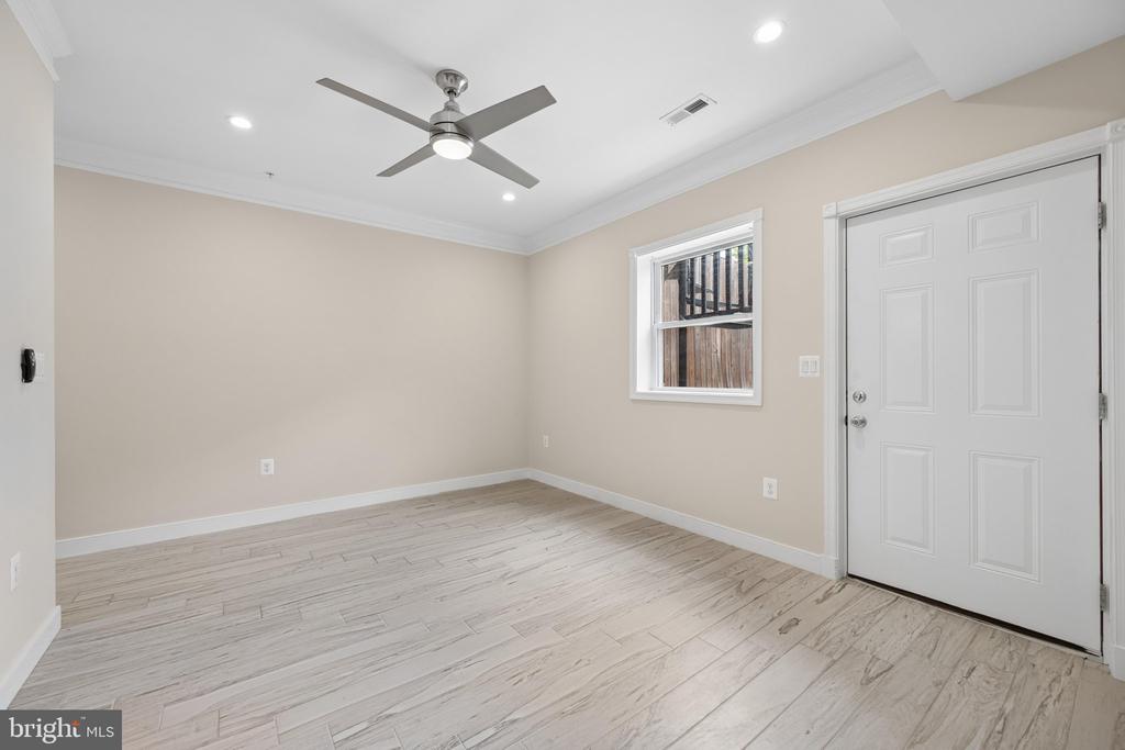 59 R STREET NE 1