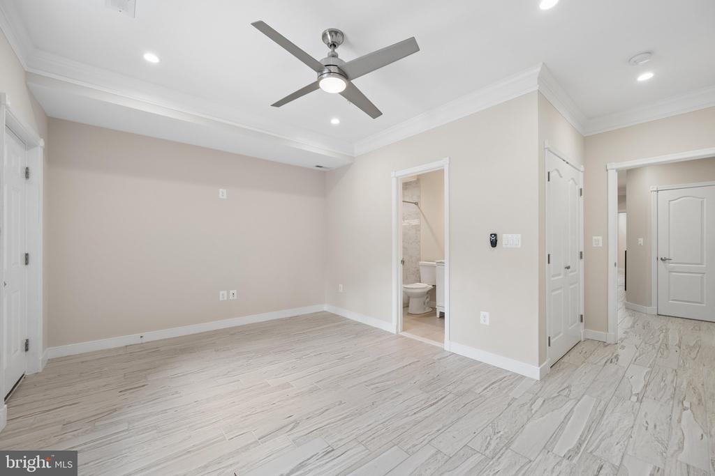59 R STREET NE 1
