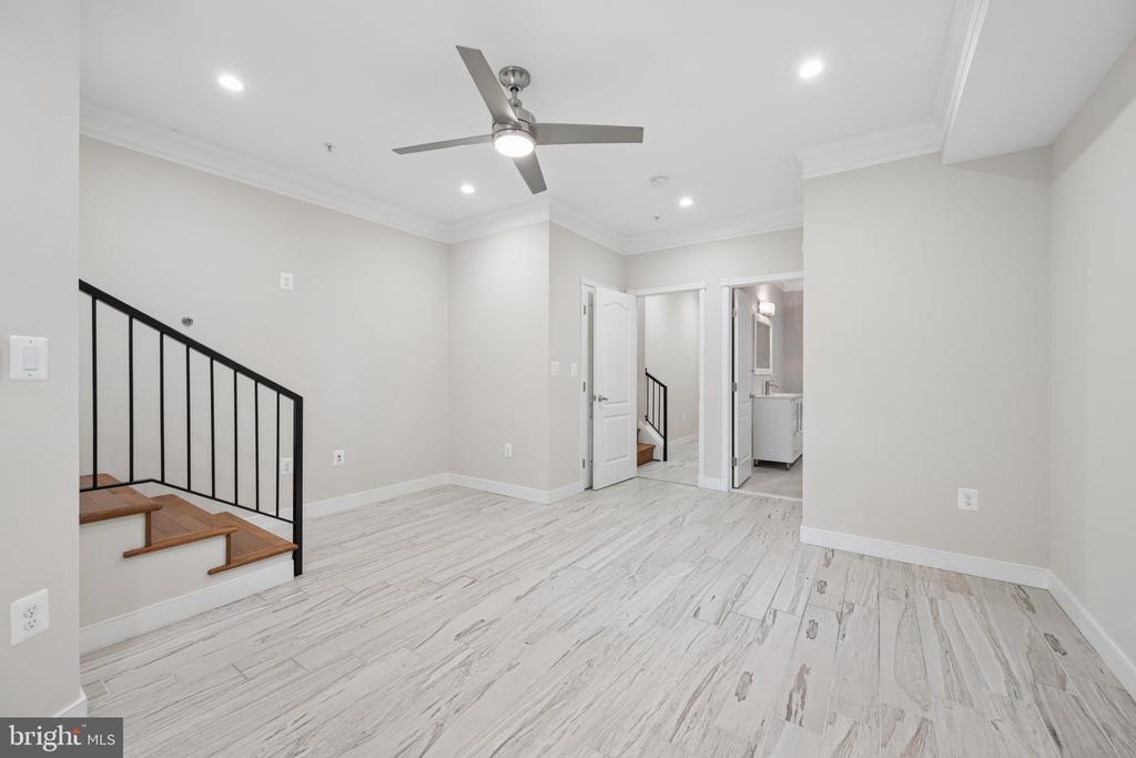 59 R STREET NE 1