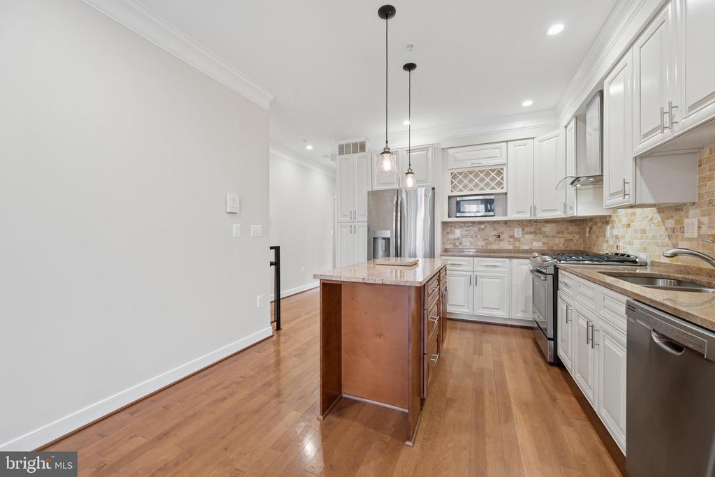 59 R STREET NE 1