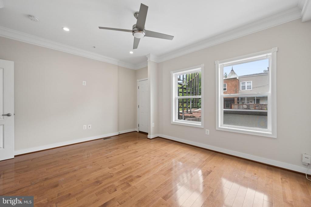 59 R STREET NE 1