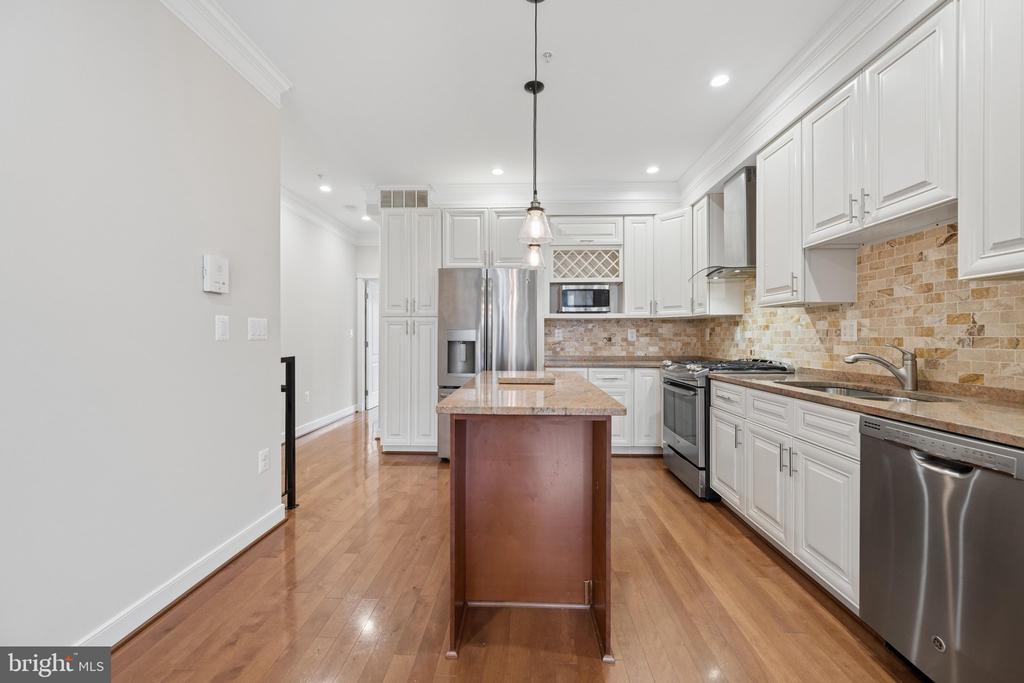 59 R STREET NE 1