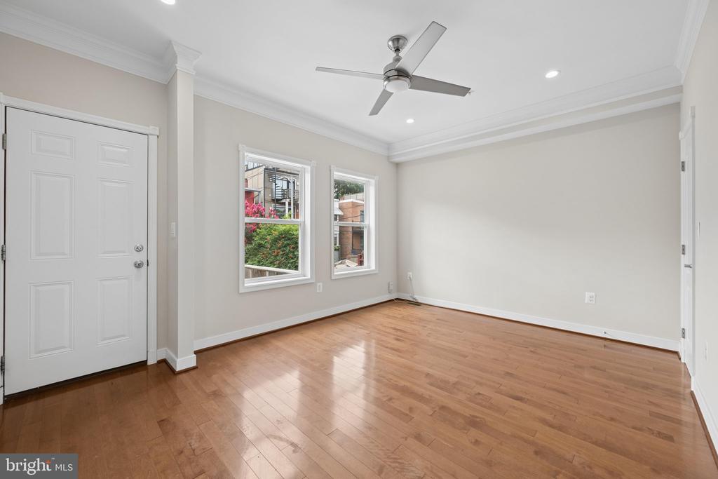 59 R STREET NE 1
