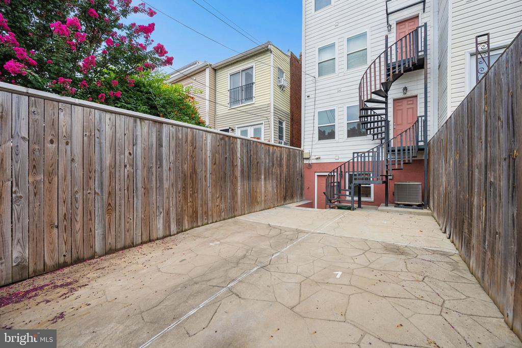 59 R STREET NE 1