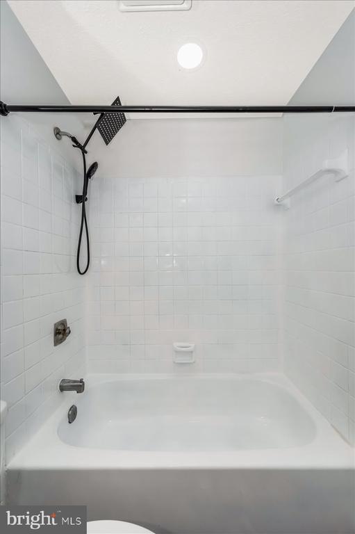 7 RUSSET COURT