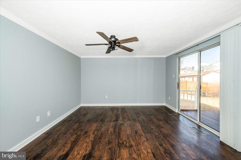 7 RUSSET COURT