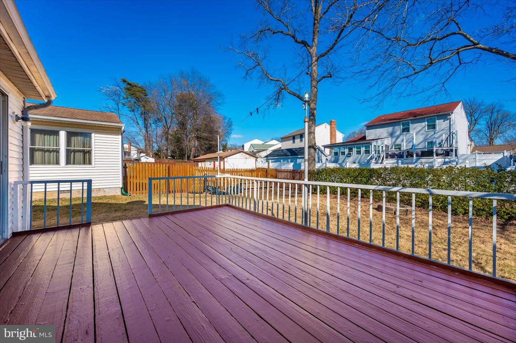 7 RUSSET COURT
