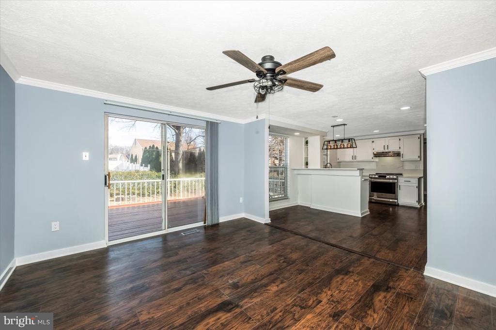 7 RUSSET COURT