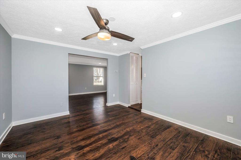 7 RUSSET COURT