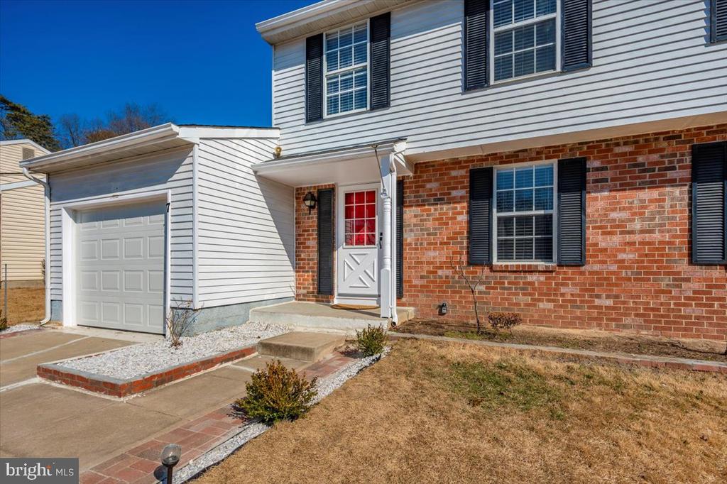 7 RUSSET COURT