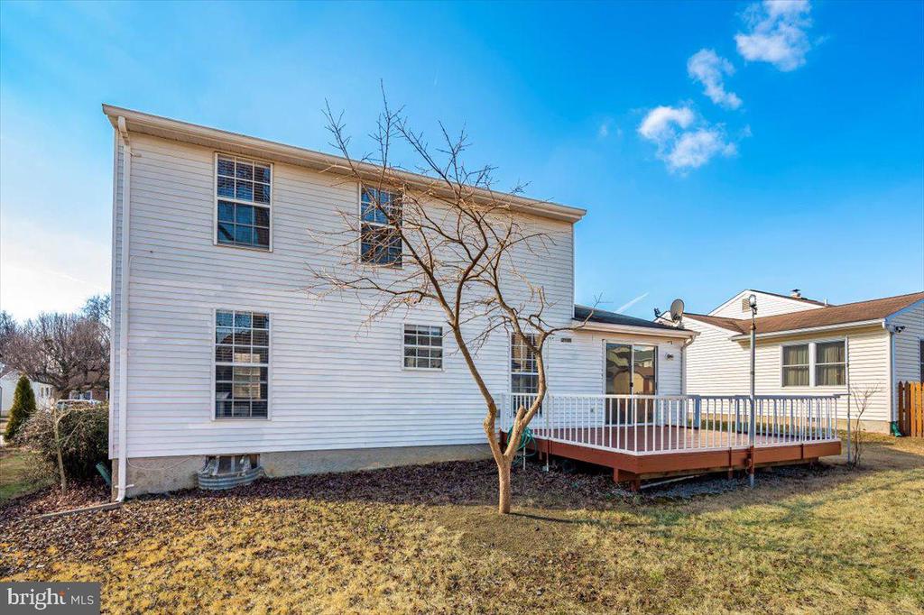 7 RUSSET COURT