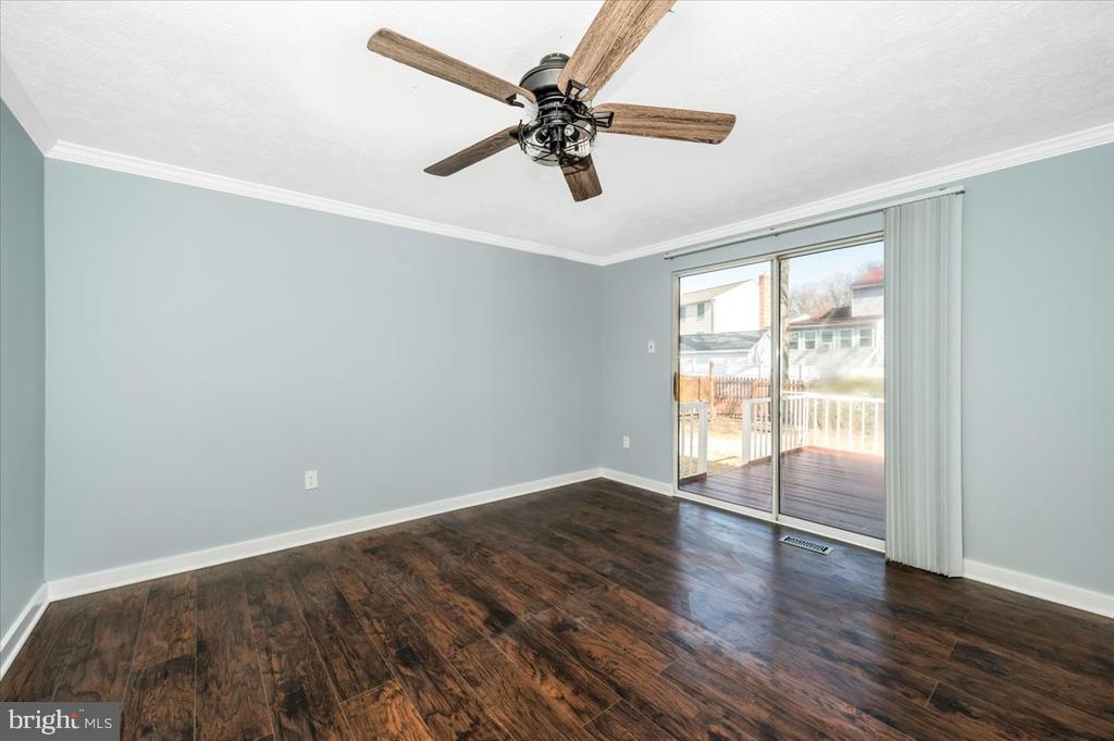 7 RUSSET COURT