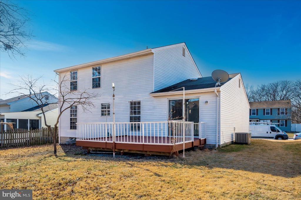 7 RUSSET COURT