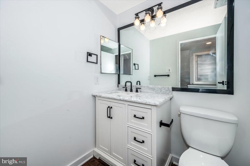 7 RUSSET COURT