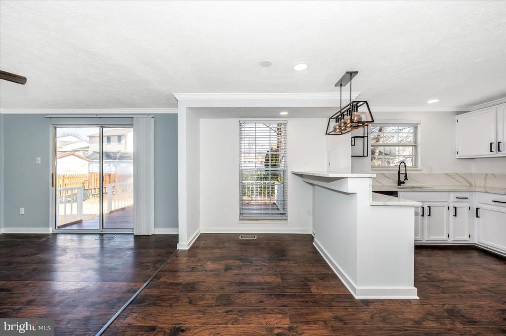 7 RUSSET COURT