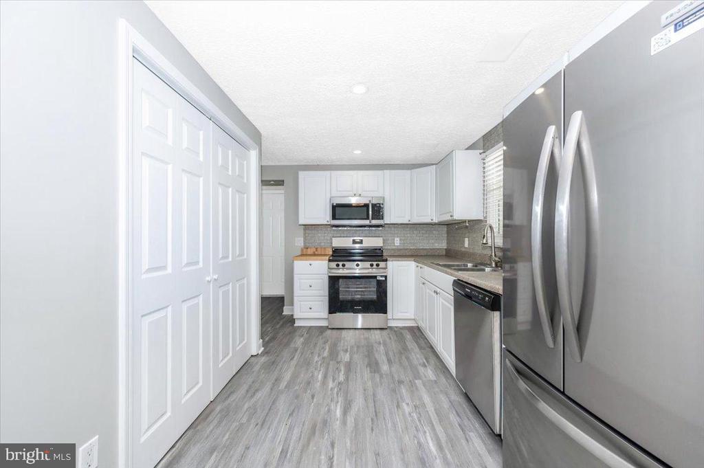 12284 BANDERA LANE