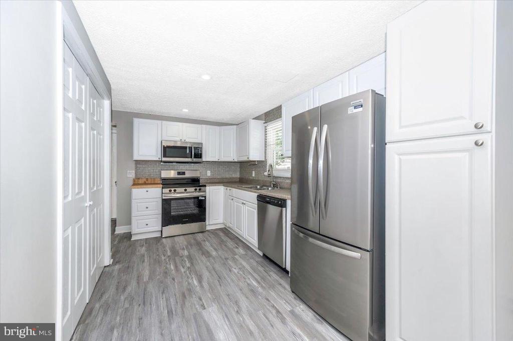 12284 BANDERA LANE
