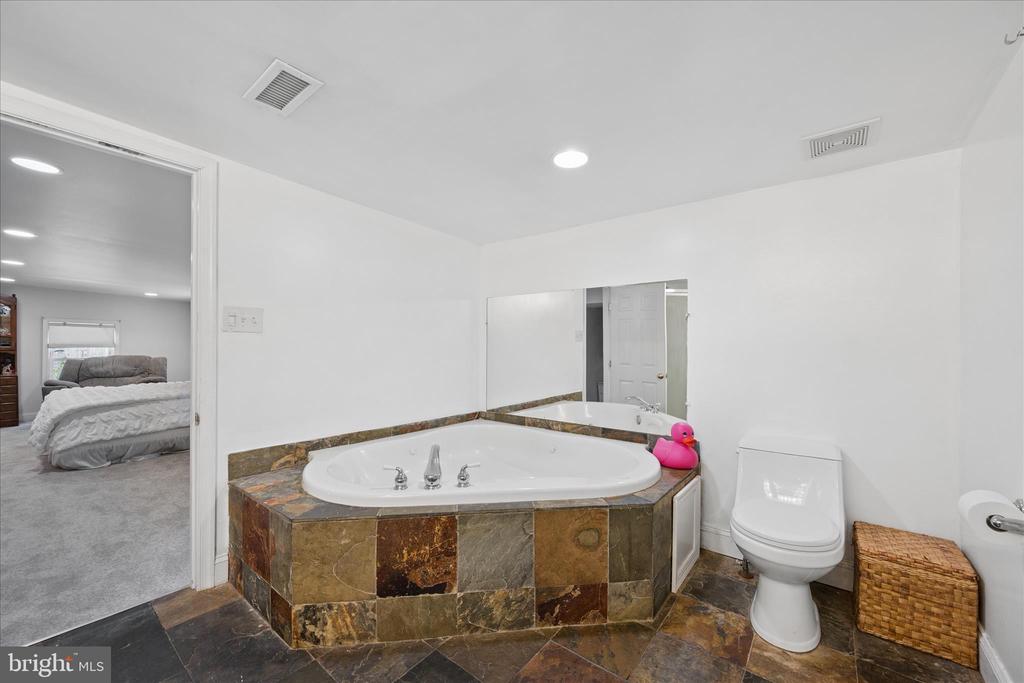 7409 SPOUT HILL ROAD